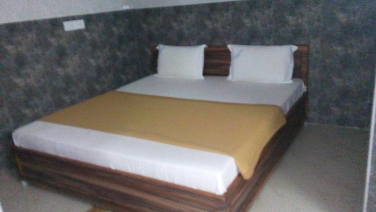 C.M. Hotel Pennagaram Екстериор снимка